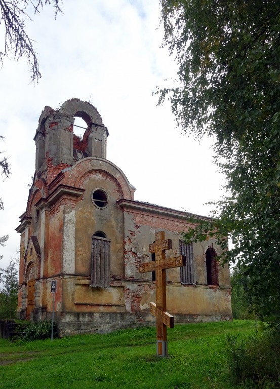 Новая Ладога. Церковь Георгия Победоносца. фасады