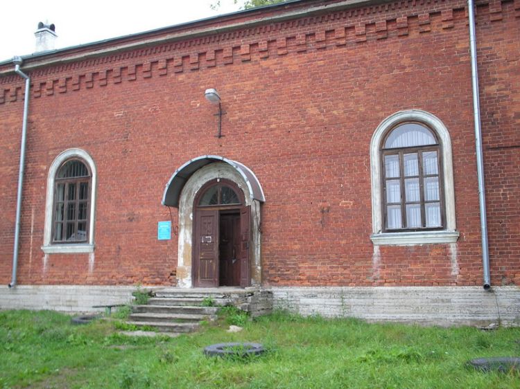 Церковь Феодора Стратилата, Кисельня (Волховский район, Ленинградская область). архитектурные детали