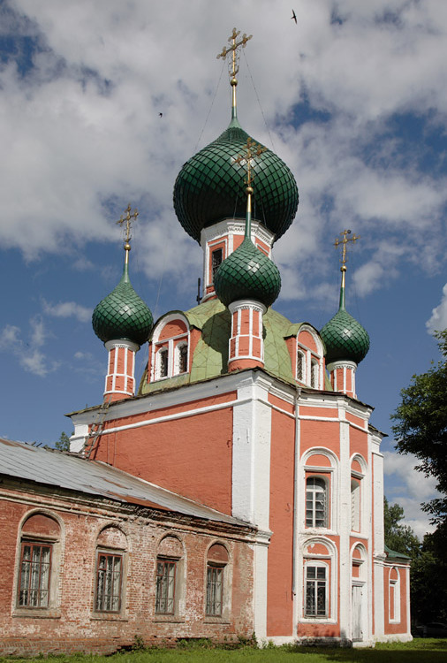 Переславль-Залесский. Богородицко-Сретенский Новодевичий монастырь. Собор Сретения Владимирской иконы Божией Матери (Владимирский). фасады