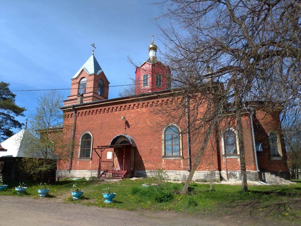 Церковь Феодора Стратилата, Кисельня (Волховский район, Ленинградская область). фасады