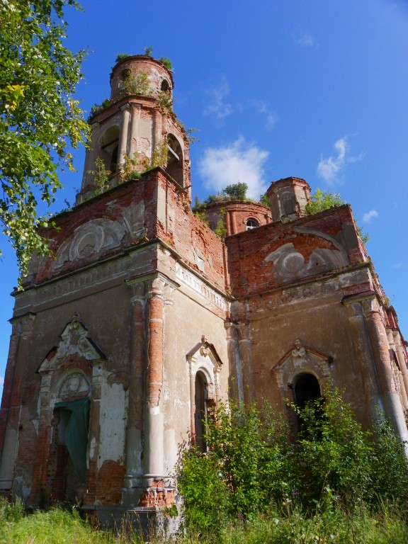 Церковь Тихвинской иконы Божией Матери, Колчаново (Волховский район, Ленинградская область). фасады