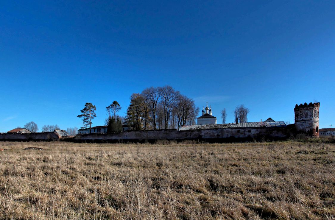 Лукианова мужская пустынь, Лукьянцево (Александровский район, Владимирская область). общий вид в ландшафте