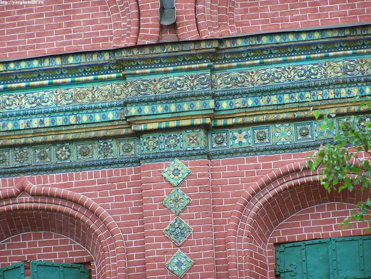 Церковь Богоявления Господня, Ярославль (Ярославль, город, Ярославская область). архитектурные детали, Фрагмент декора стены