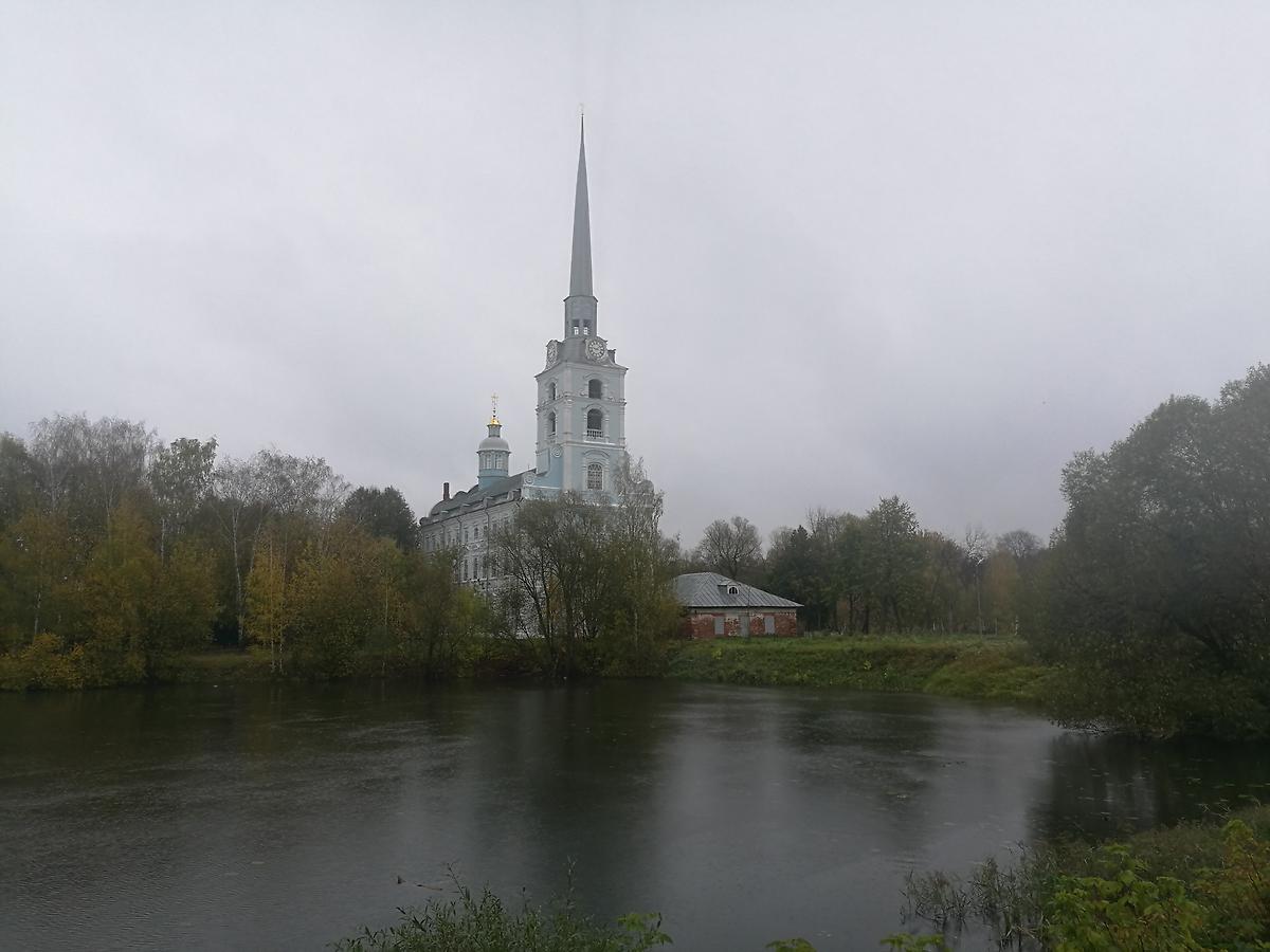 общий вид в ландшафте. Церковь Петра и Павла, Ярославль (Ярославль, город, Ярославская область)