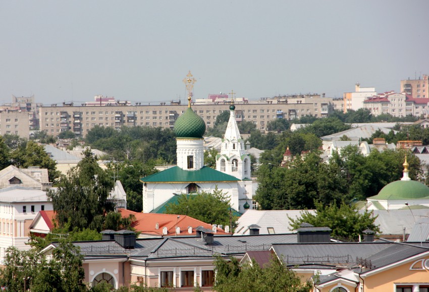 Церковь Шуйской Смоленской иконы Божией Матери (Дмитриевского прихода), Ярославль (Ярославль, город, Ярославская область). общий вид в ландшафте