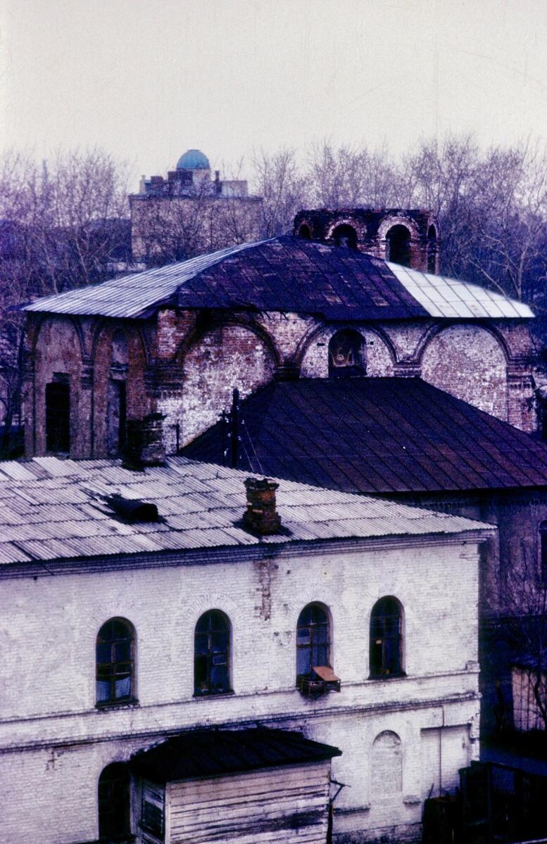 Церковь Шуйской Смоленской иконы Божией Матери (Дмитриевского прихода), Ярославль (Ярославль, город, Ярославская область). дополнительная информация, Скан с плёнки из домашнего архива.