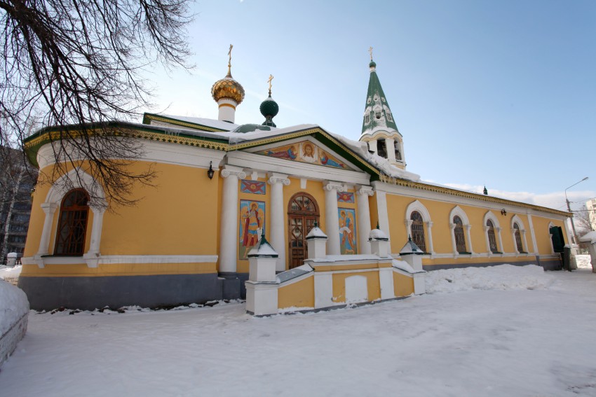 Ярославль. Церковь Ризоположения (Положения честной ризы Пресвятой Богородицы во Влахерне) в Крестах (Крестобогородская). архитектурные детали