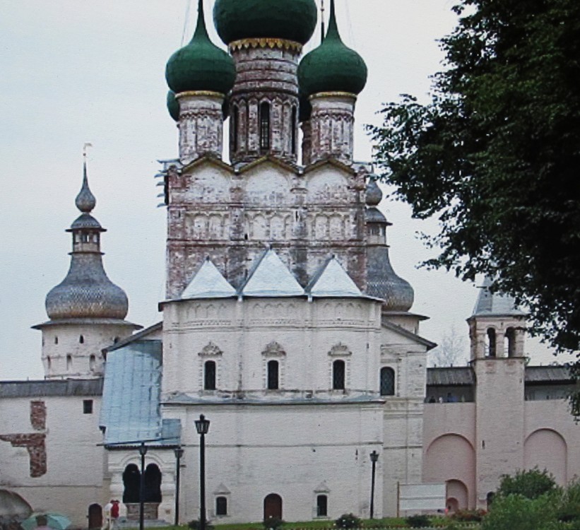 Ростов. Митрополичий двор. Надвратная церковь Иоанна Богослова. архитектурные детали