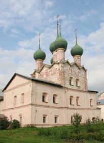 Ростов Великий. Митрополичий двор. Церковь Григория Богослова