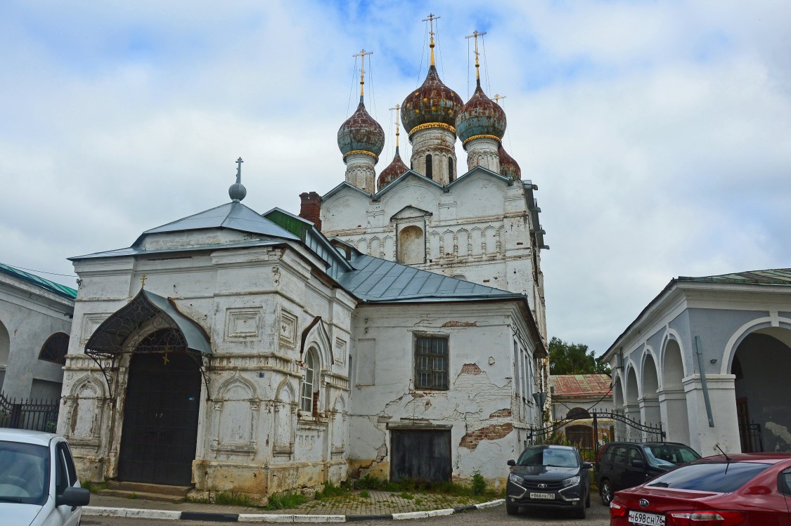 Церковь Спаса Всемилостивого на Торгу, Ростов Великий (Ростовский район, Ярославская область). фасады