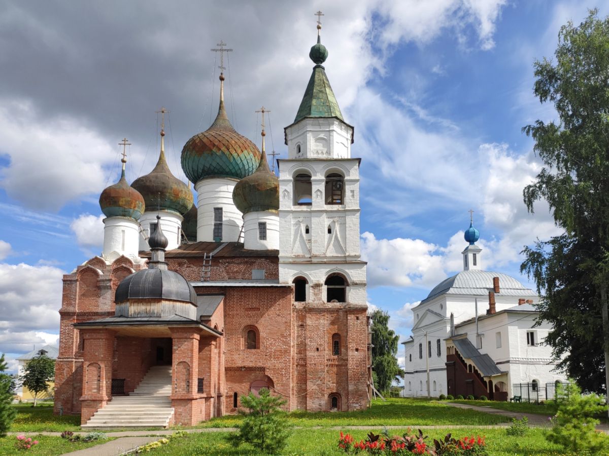 Авраамиев Богоявленский монастырь, Ростов Великий (Ростовский район, Ярославская область). фасады