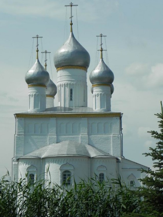 Спасо-Яковлевский Димитриевский монастырь. Церковь Преображения Господня, Ростов Великий (Ростовский район, Ярославская область). фасады
