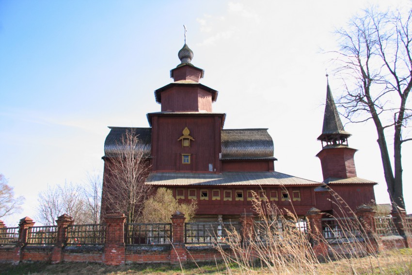 Церковь Иоанна Богослова на Ишне, Богослов (Ростовский район, Ярославская область). фасады