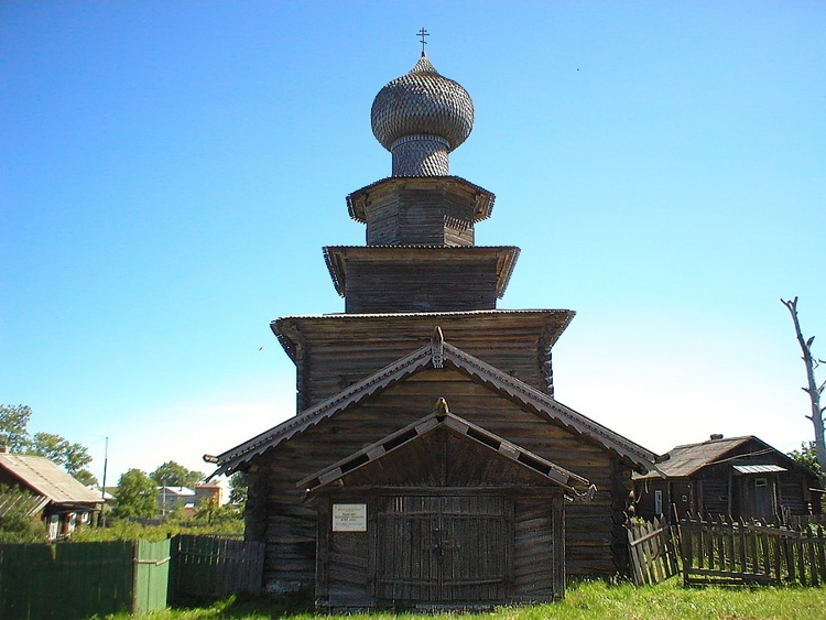 Белозерск. Церковь Илии Пророка. фасады