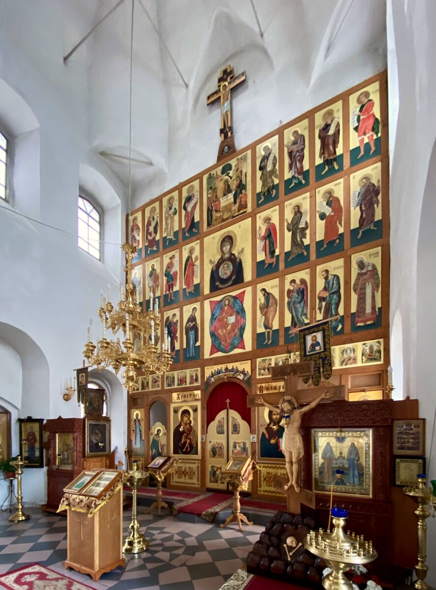 Церковь Космы и Дамиана, Ростов Великий (Ростовский район, Ярославская область). интерьер и убранство, Интерьер главного объёма