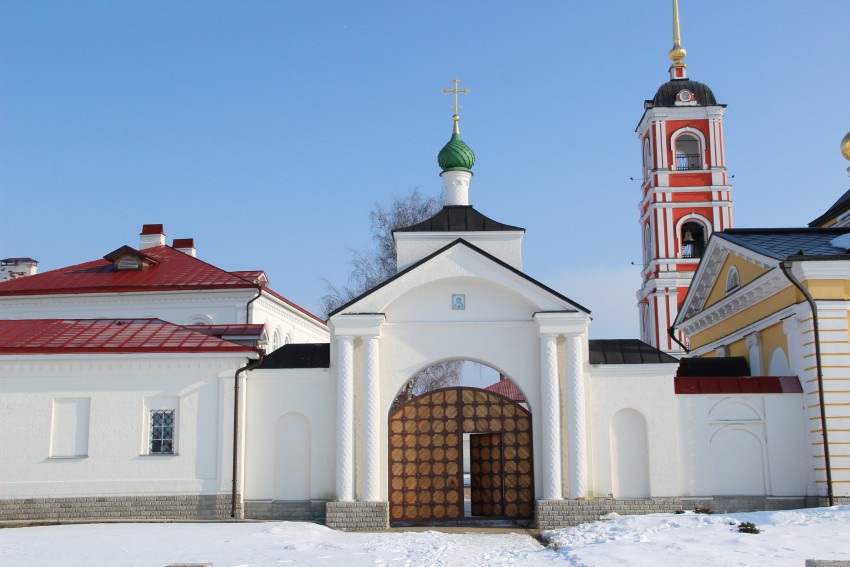 Троице-Варницкий монастырь, Варницы (Ростовский район, Ярославская область). архитектурные детали