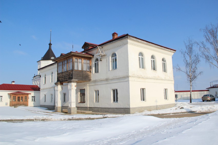 Троице-Варницкий монастырь, Варницы (Ростовский район, Ярославская область). архитектурные детали