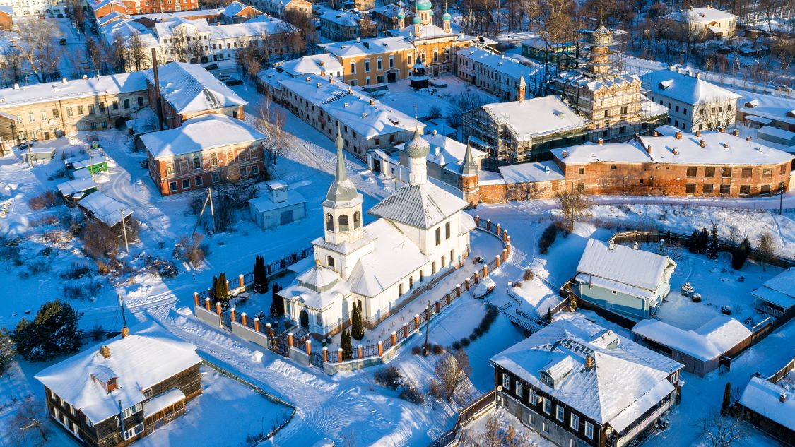 Церковь Николая Чудотворца на Подозерье, Ростов Великий (Ростовский район, Ярославская область). общий вид в ландшафте