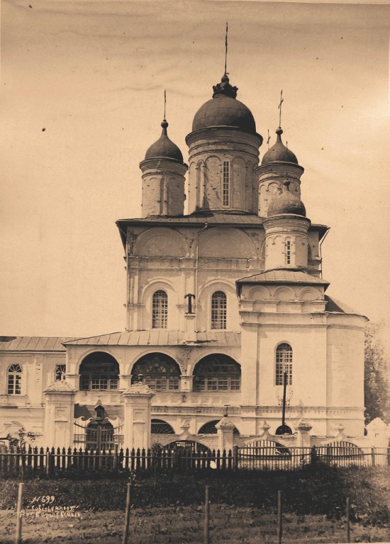 Церковь Преображения Господня, Большие Вязёмы (Одинцовский городской округ и ЗАТО Власиха, Краснознаменск, Московская область). архивная фотография, Фото с сайта http://andcvet.narod.ru