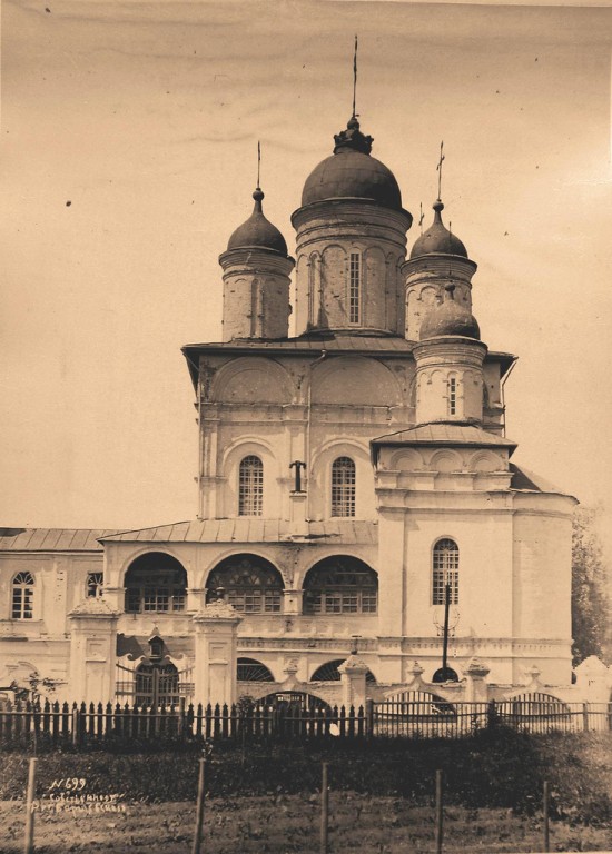 Большие Вязёмы. Церковь Спаса Преображения. архивная фотография, Фото с сайта http://andcvet.narod.ru