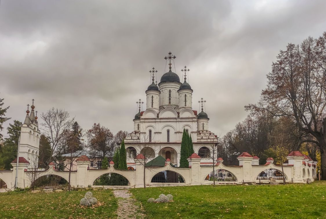 Большие Вязёмы. Церковь Спаса Преображения. фасады, Вид с юго-запада