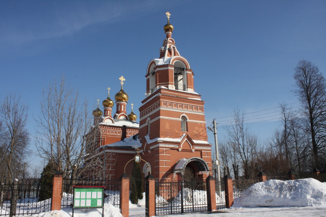 Церковь Спаса Нерукотворного Образа в Большом Свинорье, Большое Свинорье (Новомосковский административный округ (НАО), г. Москва). фасады