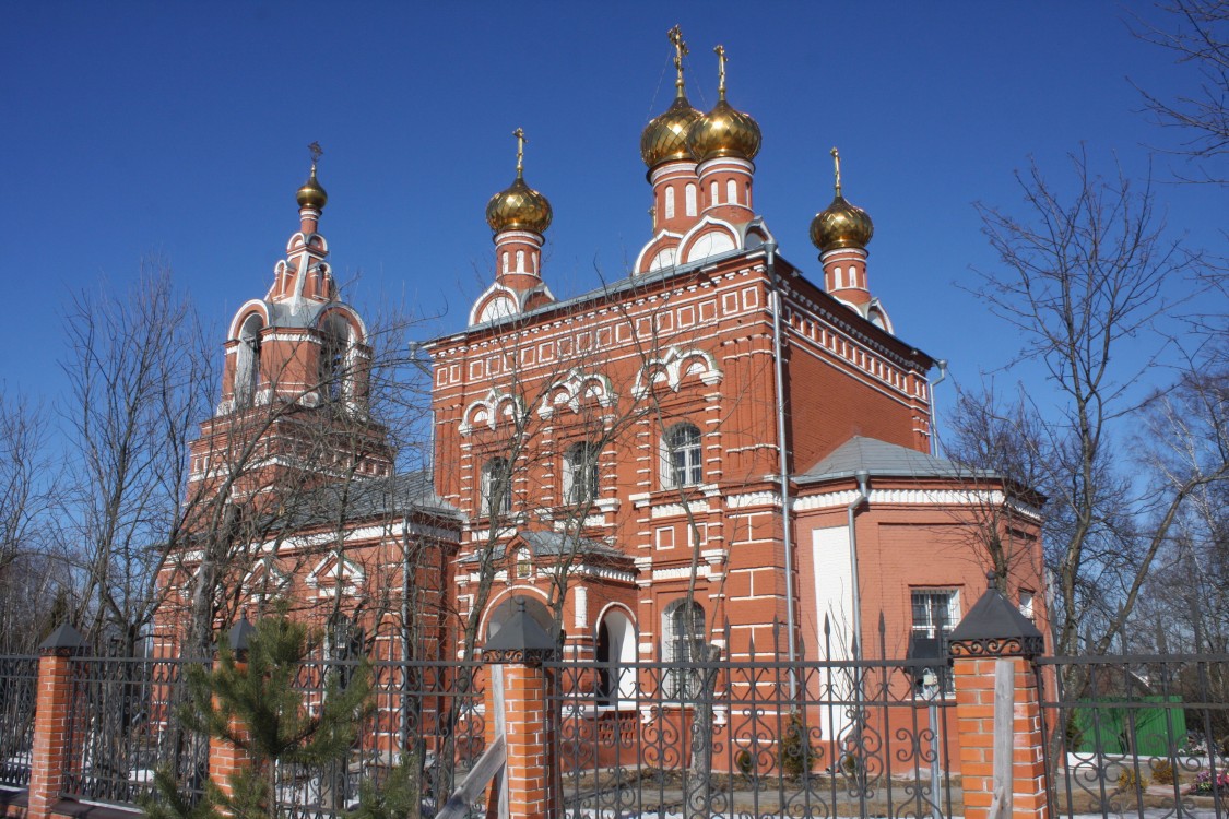 Церковь Спаса Нерукотворного Образа в Большом Свинорье, Большое Свинорье (Новомосковский административный округ (НАО), г. Москва). фасады