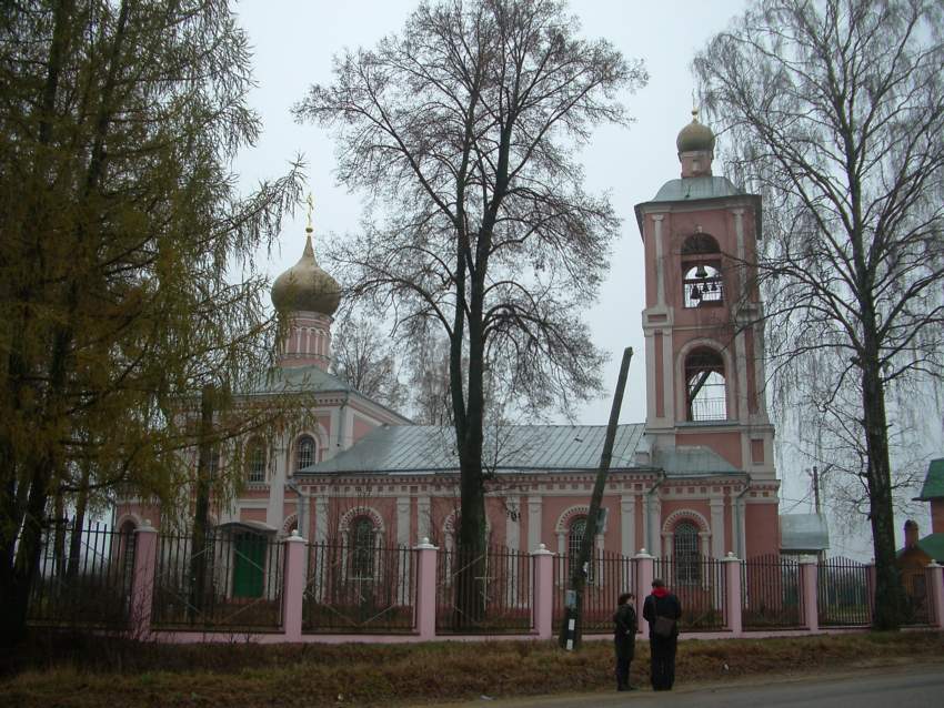 Церковь Успения Пресвятой Богородицы, Шарапово (Одинцовский городской округ и ЗАТО Власиха, Краснознаменск, Московская область). фасады