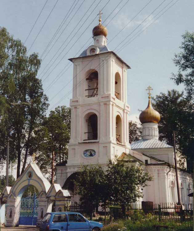 Церковь Успения Пресвятой Богородицы, Шарапово (Одинцовский городской округ и ЗАТО Власиха, Краснознаменск, Московская область). фасады