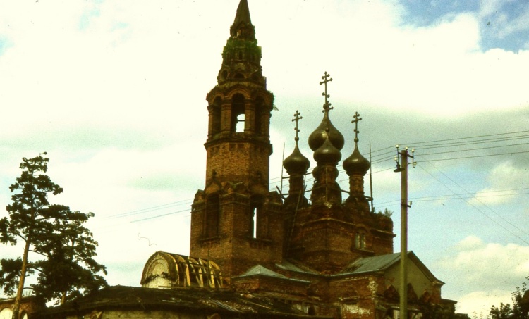 Валищево. Церковь Успения Пресвятой Богородицы. фасады, 1993 год.