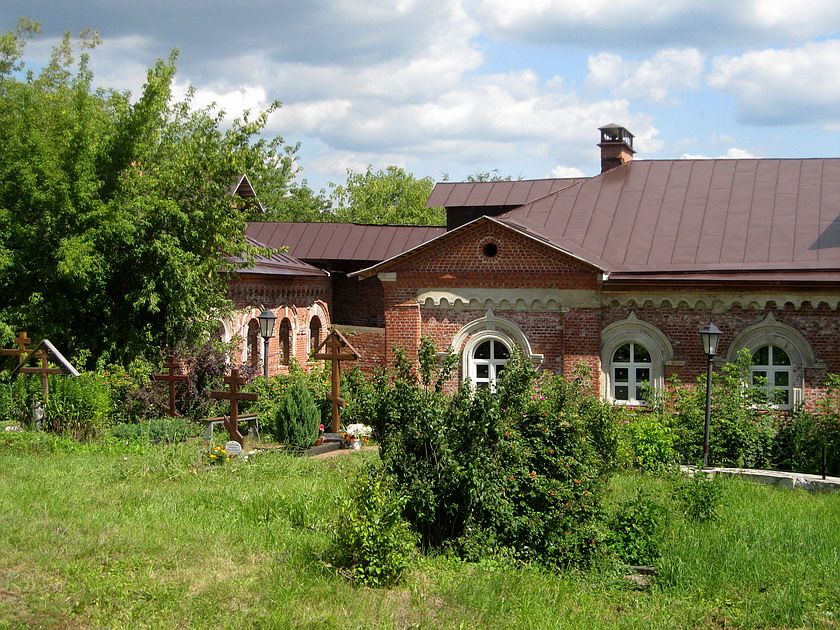 Введенский Владычный монастырь, Серпухов (Серпуховский городской округ и гг. Протвино, Пущино, Московская область). дополнительная информация, Келейный корпус (1856-1860 гг.).