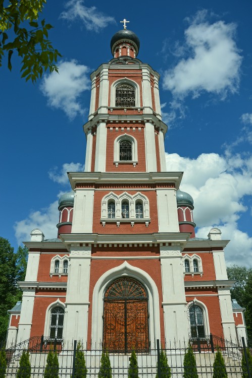 Церковь Всех Святых, Серпухов (Серпуховский городской округ и гг. Протвино, Пущино, Московская область). фасады
