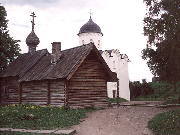 Старая Ладога. Церковь Димитрия Солунского. фасады