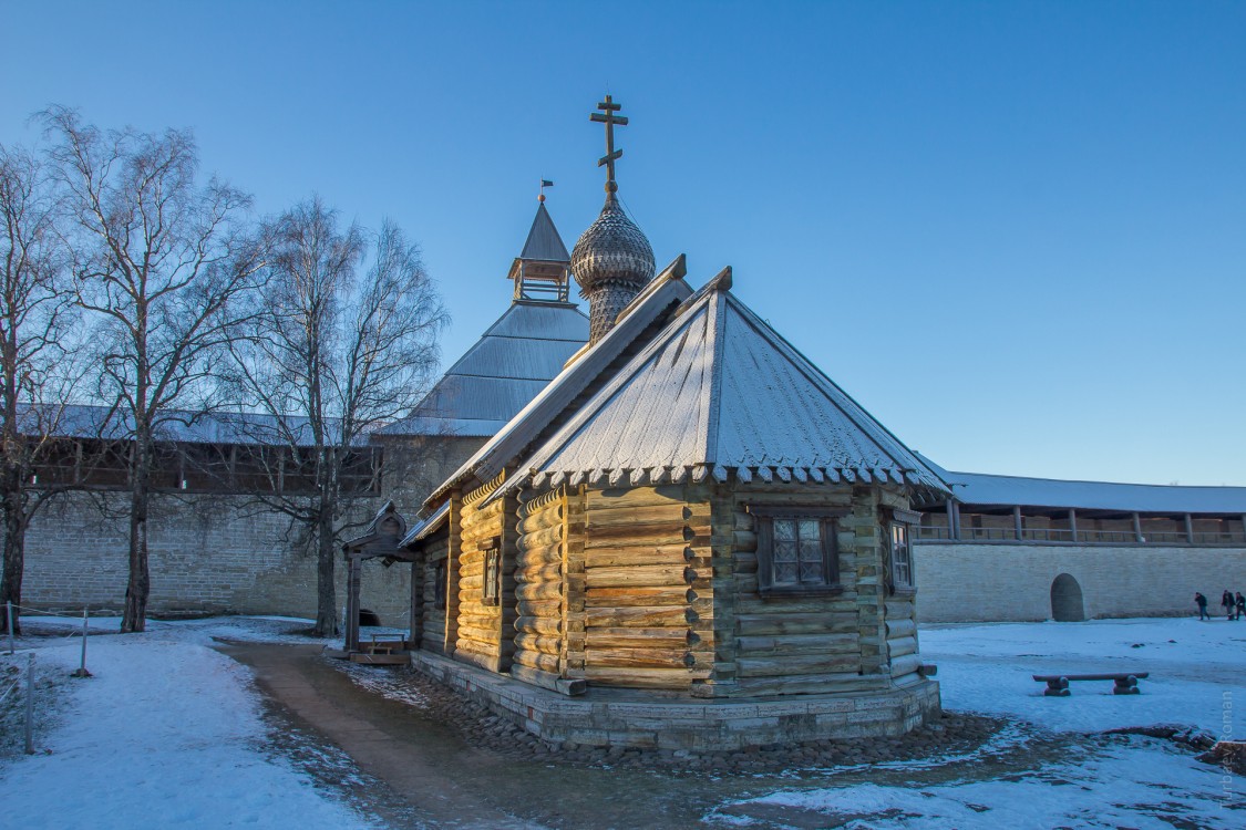 Старая Ладога. Церковь Димитрия Солунского. фасады