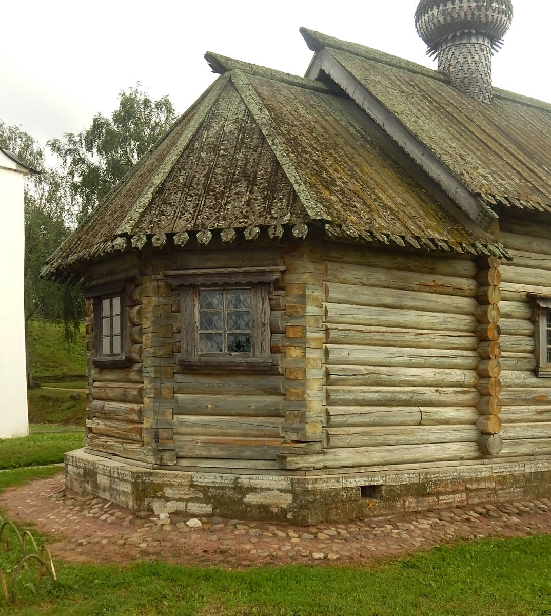 Церковь Димитрия Солунского, Старая Ладога (Волховский район, Ленинградская область). архитектурные детали