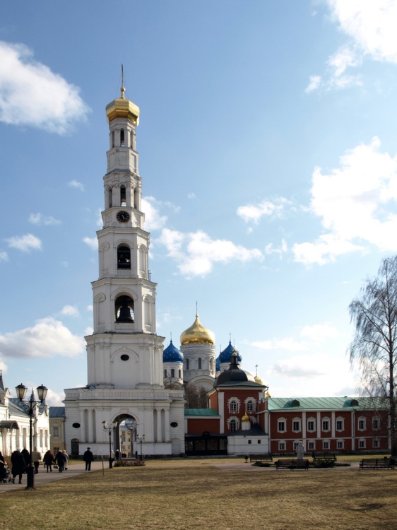 Николо-Угрешский монастырь, Дзержинский (Люберецкий городской округ, гг. Лыткарино, Котельники, Московская область). фасады