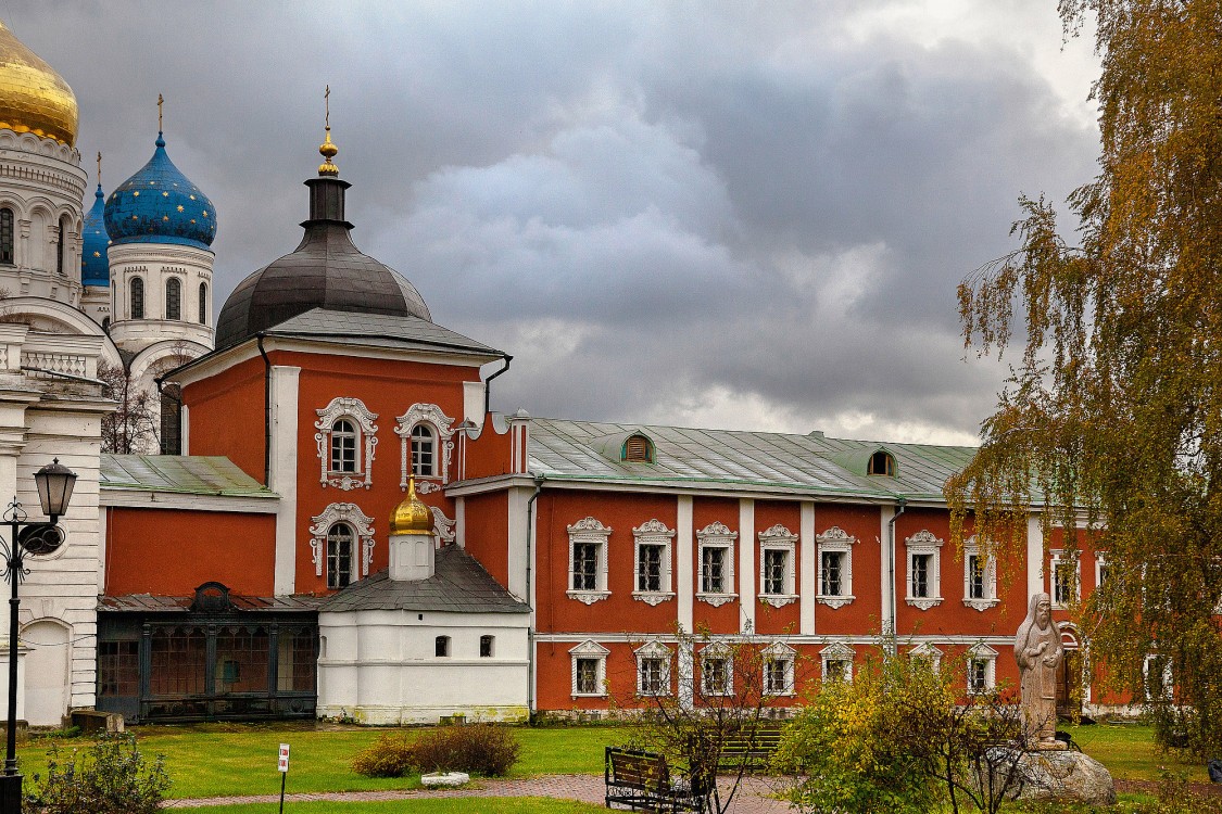 Николо-Угрешский монастырь, Дзержинский (Люберецкий городской округ, гг. Лыткарино, Котельники, Московская область). фасады