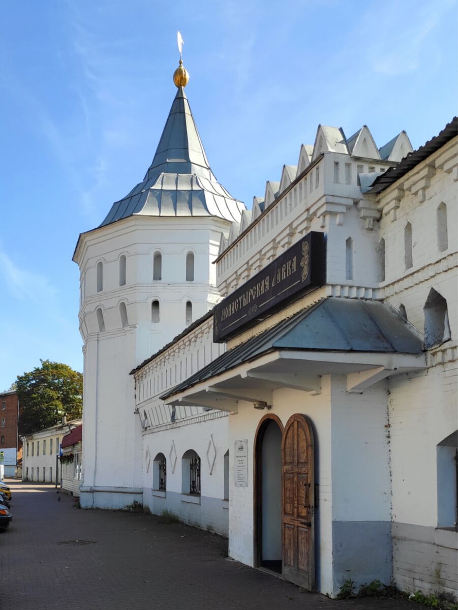 Николо-Угрешский монастырь, Дзержинский (Люберецкий городской округ, гг. Лыткарино, Котельники, Московская область). архитектурные детали, Монастырская лавка