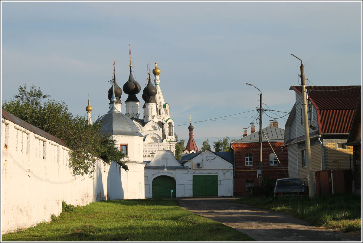 Троицкий женский монастырь, Муром (Муромский район и г. Муром, Владимирская область). общий вид в ландшафте