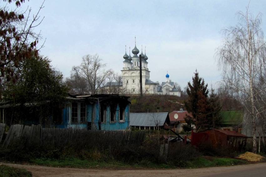 Воскресенский монастырь, Муром (Муромский район и г. Муром, Владимирская область). дополнительная информация, вид на монастырские храмы с южной стороны