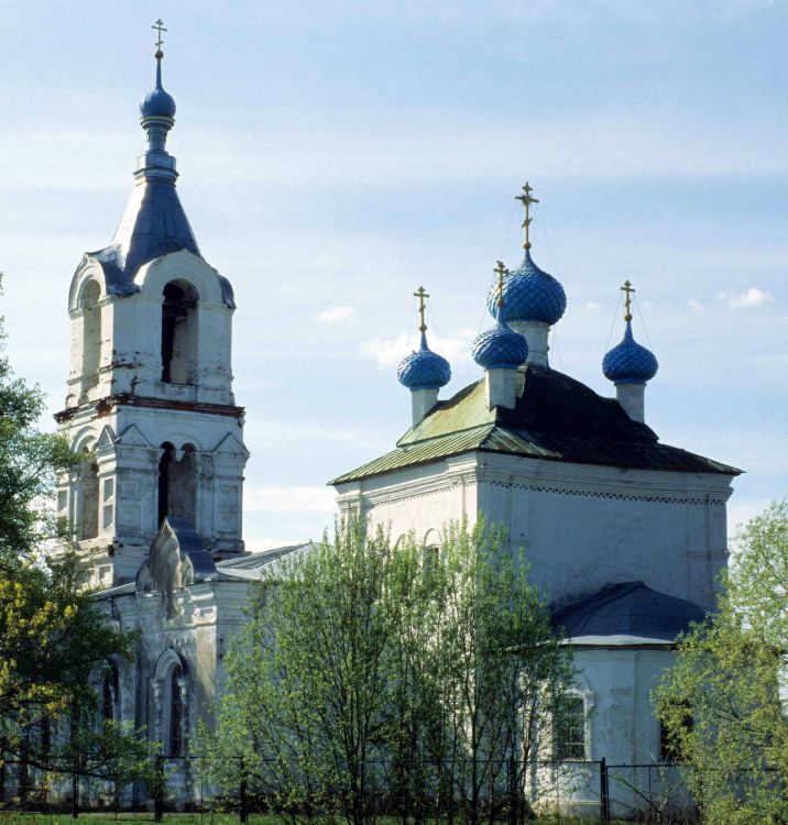 Поречье. Церковь Рождества Пресвятой Богородицы. фасады