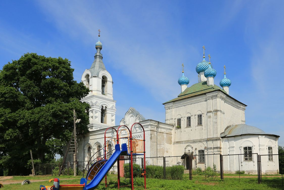 Церковь Рождества Пресвятой Богородицы, Поречье (Калязинский район, Тверская область). фасады, 06 июля 2022г.