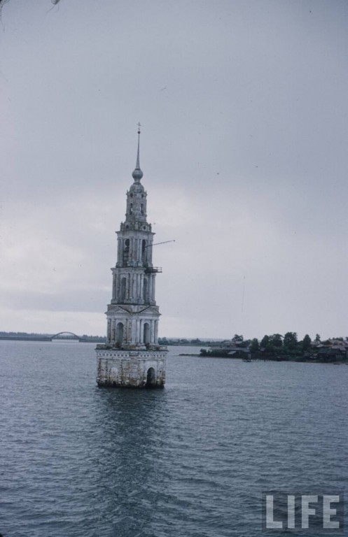 Колокольня собора Николая Чудотворца, Калязин (Калязинский район, Тверская область). архивная фотография, Фото Говарда Сорхурека, pastvu.com