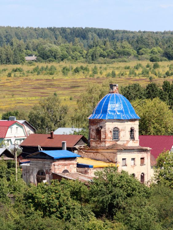 Кашин. Церковь Флора и Лавра. общий вид в ландшафте