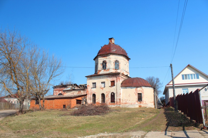Церковь Флора и Лавра, Кашин (Кашинский городской округ, Тверская область). общий вид в ландшафте, Вид с юга
