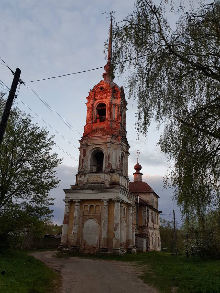 Церковь Знамения Креста Господня, Кашин (Кашинский городской округ, Тверская область). фасады