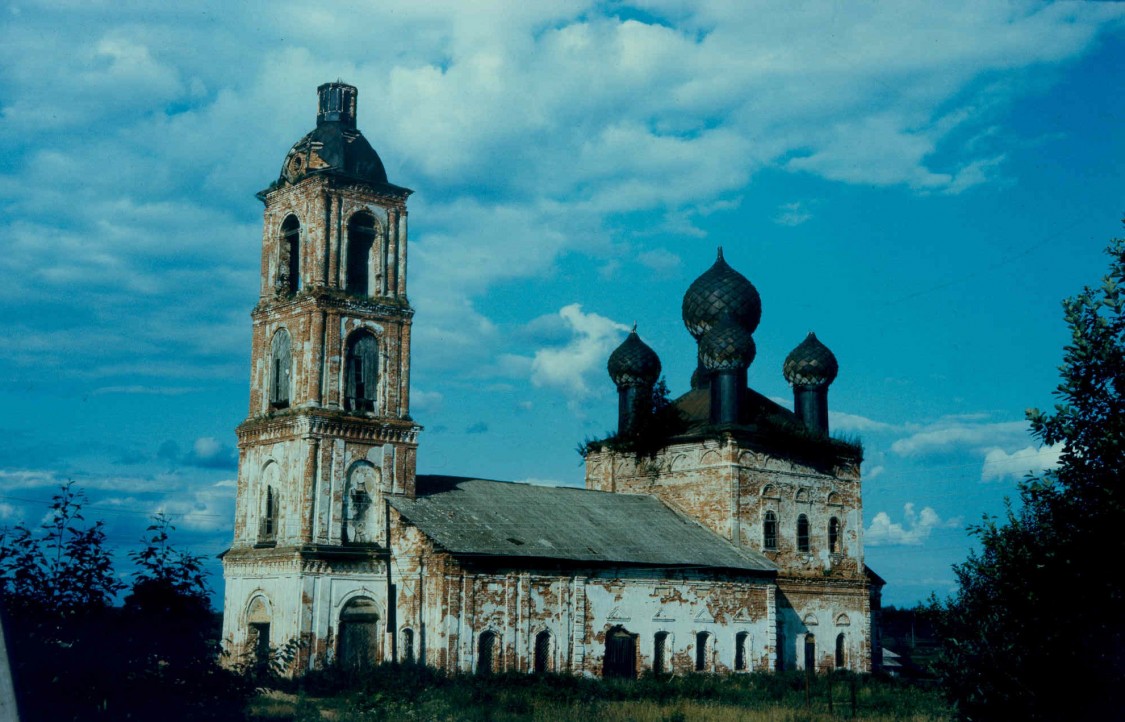 Семендяево. Церковь Богоявления Господня. фасады, 1994