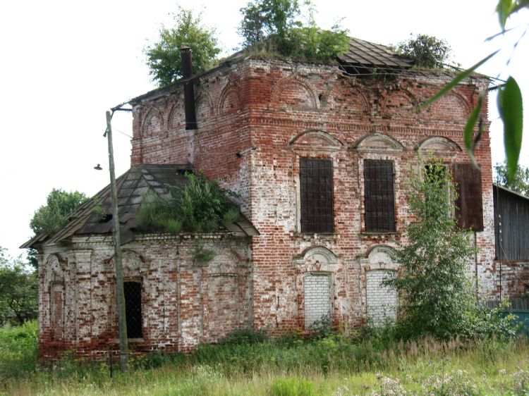 Некрасовское. Церковь Покрова Пресвятой Богородицы. фасады