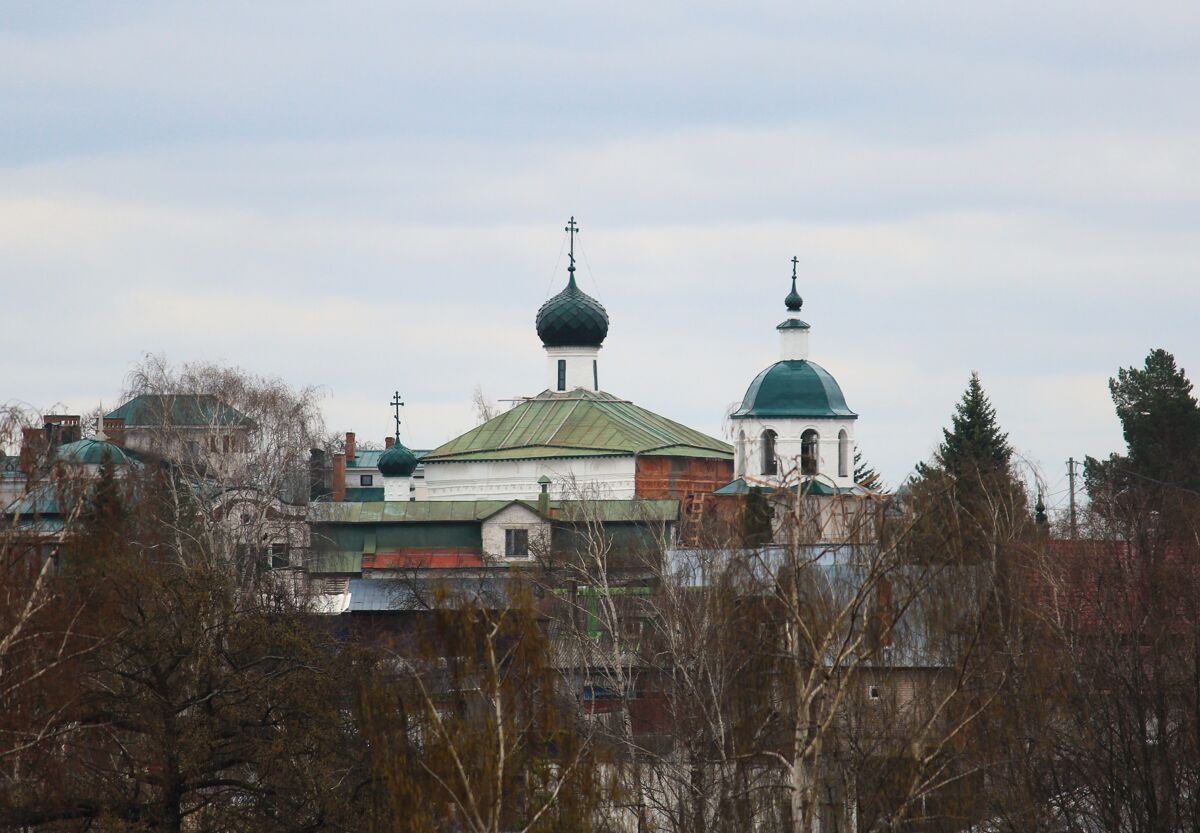 Церковь Илии Пророка (Рождества Христова) на Городище, Кострома (Кострома, город, Костромская область). архитектурные детали, Вид с колокольни Преображенской церкви за Волгой