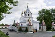 Брянск. Петропавловский женский монастырь. Церковь Введения во храм Пресвятой Богородицы